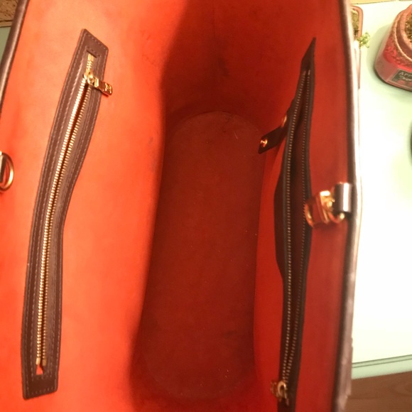 100%Authentic LV Manosque purse GM - Picture 2 of 4